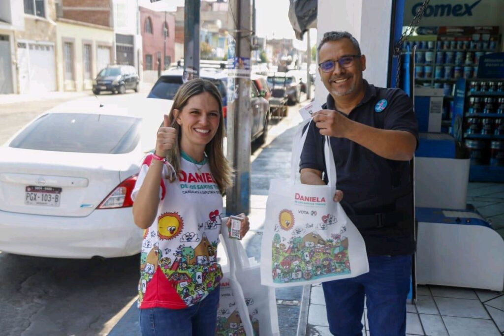 Daniela de los Santos paz en proceso electoral - Campaña