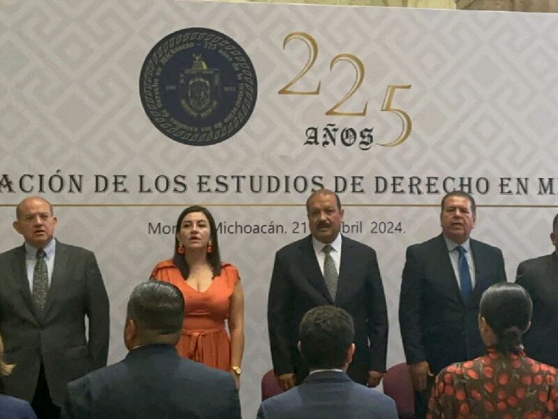 Desdeña Yarabí el aniversario de la Facultad de Derecho de UMSNH