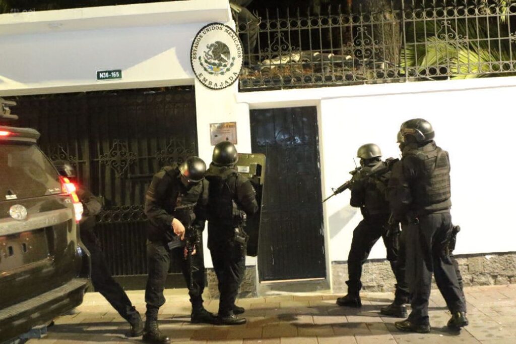 EEUU condena incidente embajada México en Ecuador - fuerzas especiales