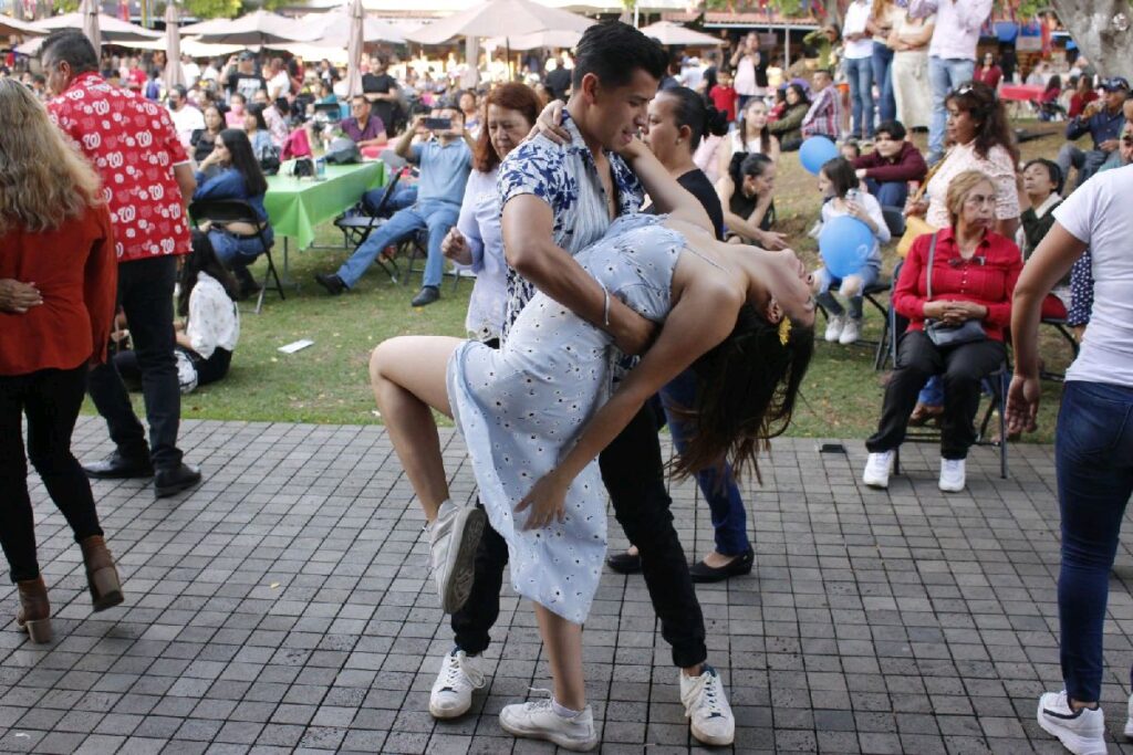 El Festival Michoacán de Origen 2024 - baile cumbia