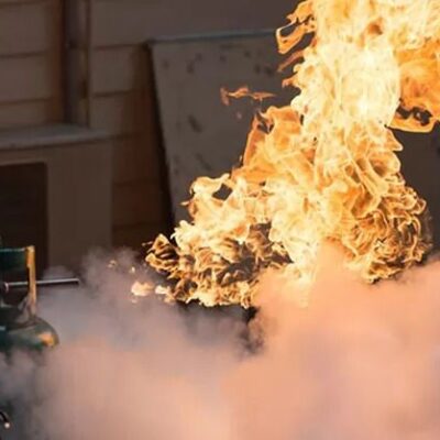 Fuga de gas provoca explosión en panadería de Morelia