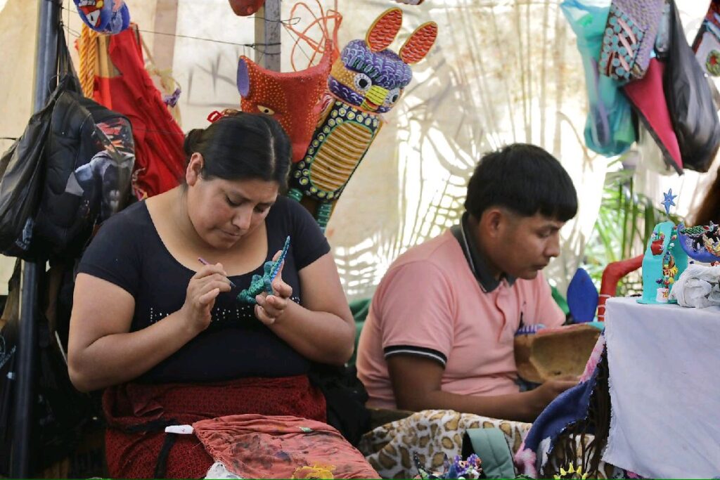 Finaliza el Tianguis Artesanal en Uruapan - taller