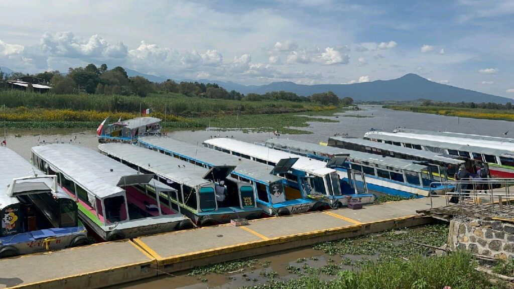 impedirán extracción de agua del lago de pátzcuaro