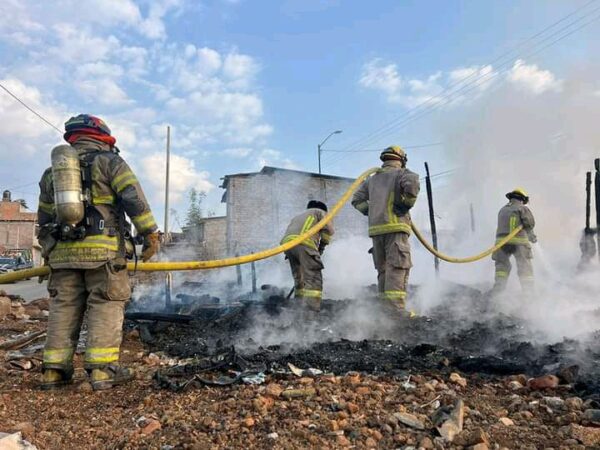 Incendio en Morelia Acaba con Vivienda: Solo Daños Materiales