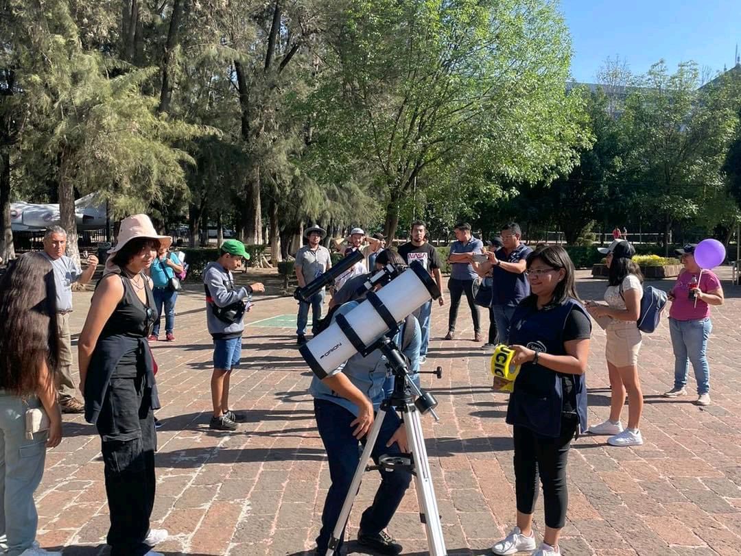 llaman a observar el eclipse solar en Morelia de forma segura