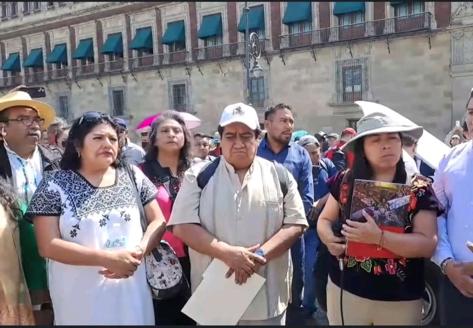 negociación de CNTE con AMLO descarta 3 demandas de docentes