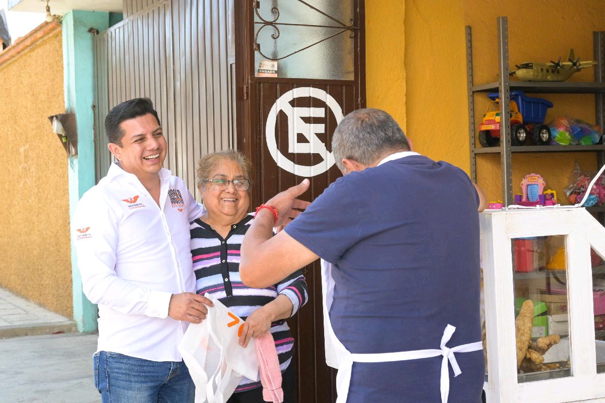 Oscar Escobar presentes proyectos de Movimiento Ciudadano en Lagunillas