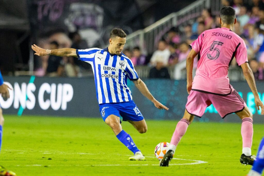 Rayados logra remontada en Miami - tiro a gol