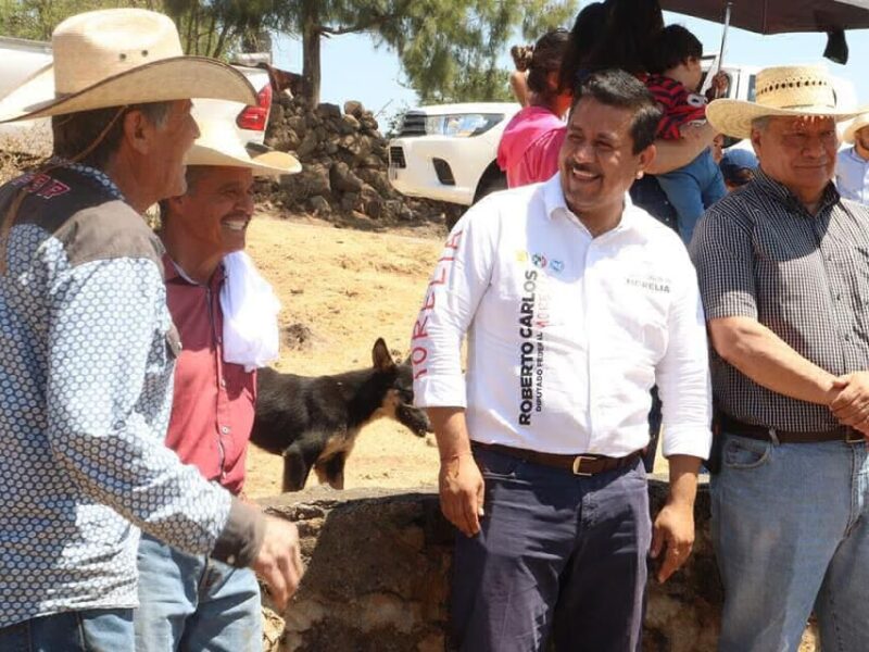 Roberto Carlos López comprometido con apoyo al campo de Morelia