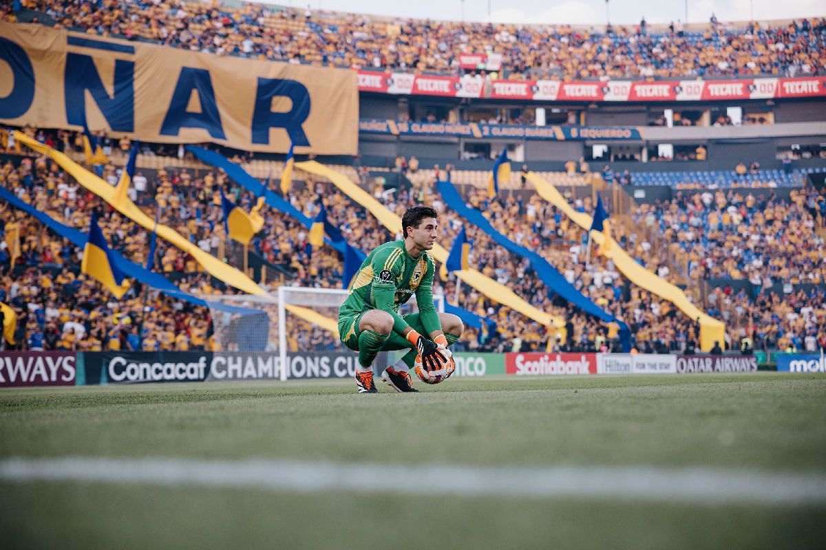 Tigres eliminados de la Copa de Campeones Concacaf - portero