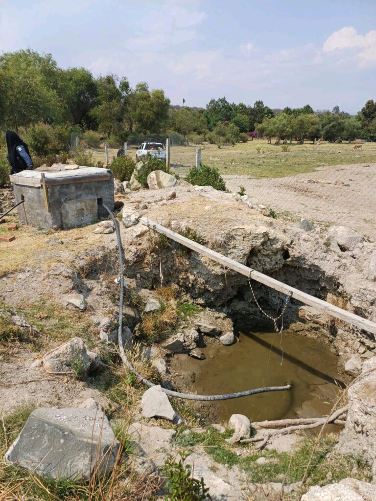 toma clandestina agua lago pátzcuaro 2