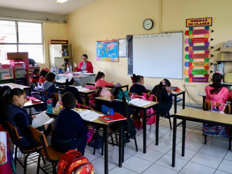 Sin corrupción, SEE asigna 900 plazas a maestros en Michoacán