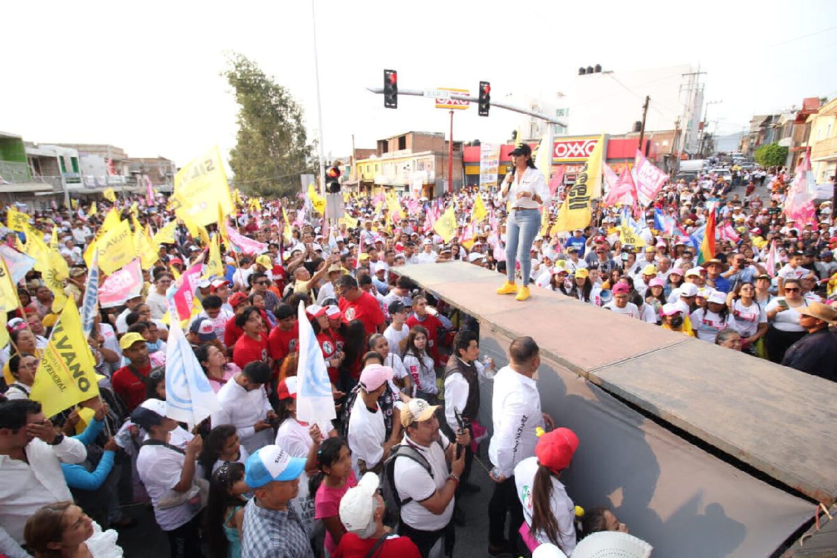 Araceli Saucedo cierre de campaña en Zitácuaro