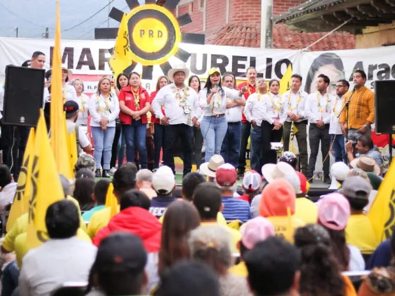 En Paracho como en México, el corazón es la fuerza que dará rumbo a nuestro país: Araceli Saucedo