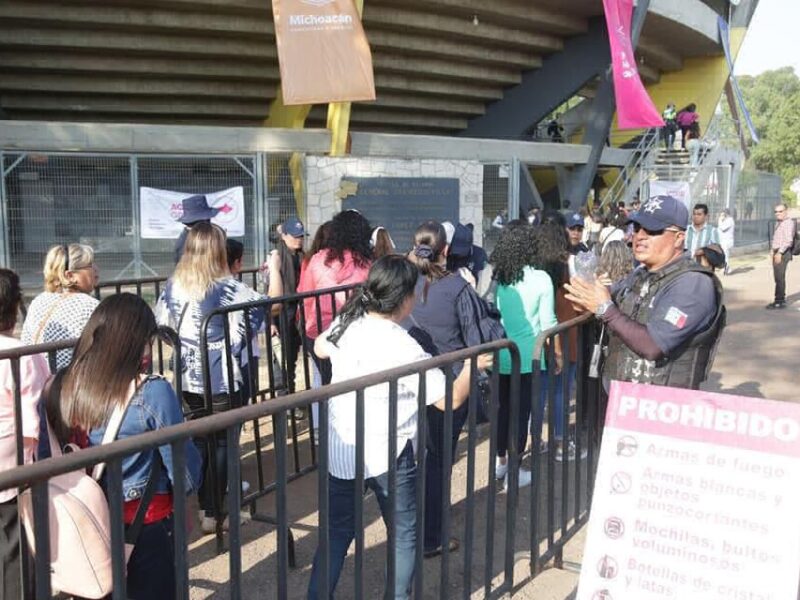 arriban elementos de seguridad para concierto de Intocable en Morelia