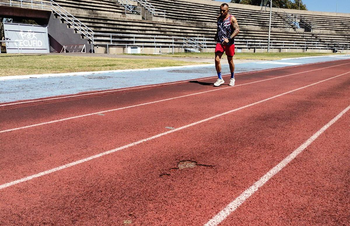 deportistas molestos por cierre del Venustiano Carranza por eventos musicales
