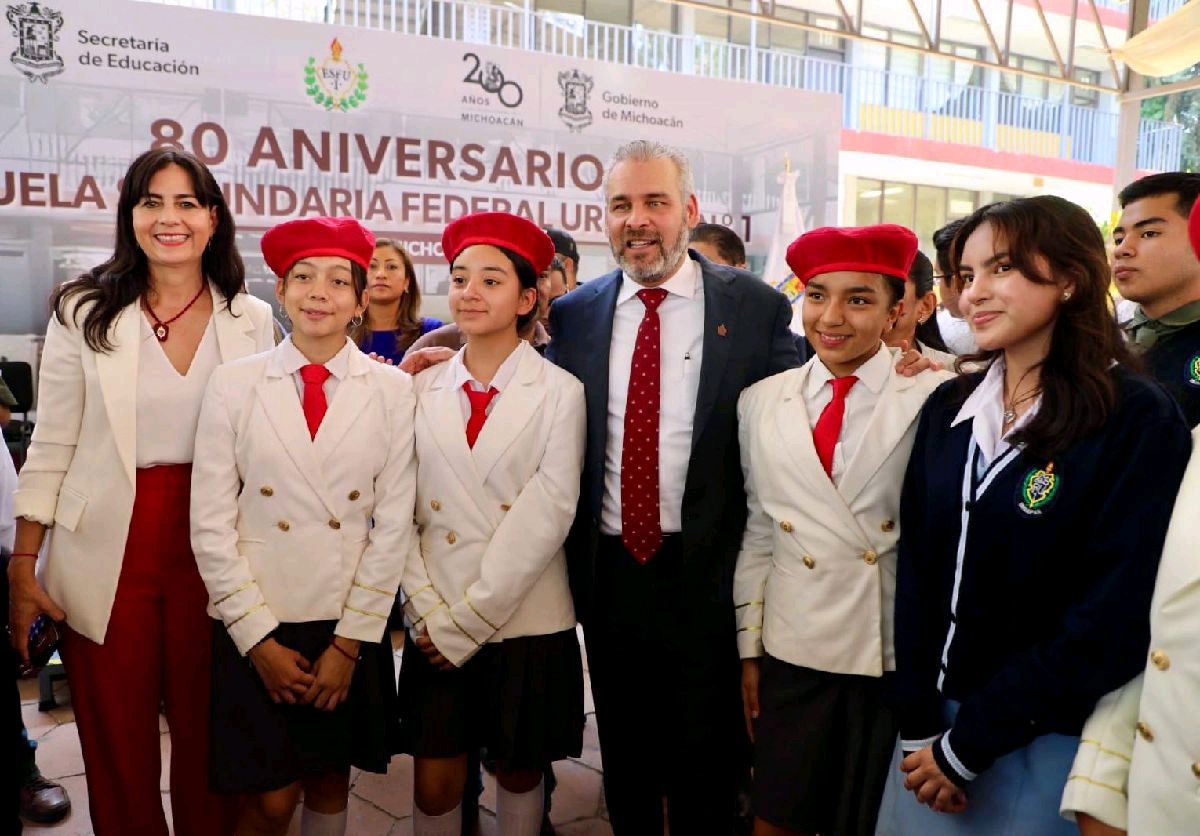 Bedolla convoca seguir sin paros en Michoacán - docentes
