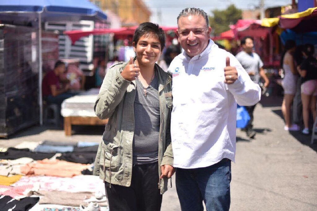 Campaña de Carlos Quintana en Morelia - joven