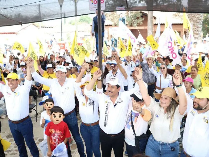 Roberto Carlos López García y su gira de campaña en Morelia rural
