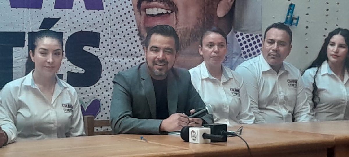 candidato independiente de Charo denuncia guerra sucia