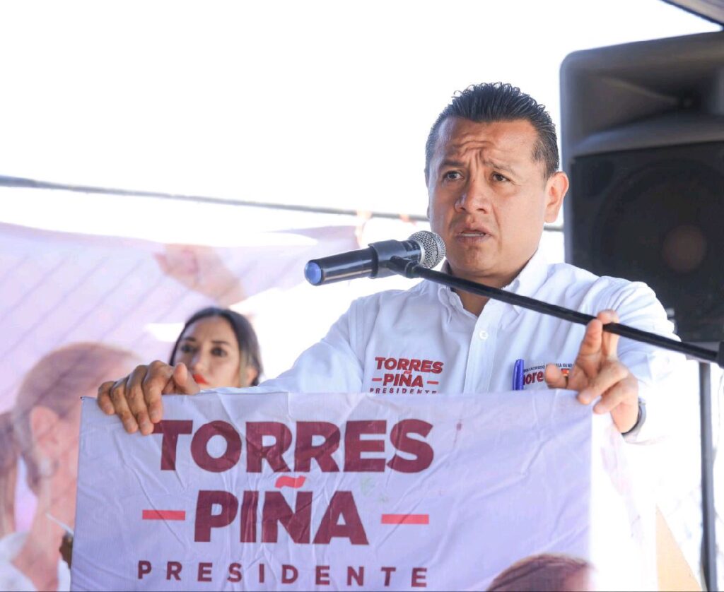 Carlos Torres Piña se mantiene entre las preferencias electorales