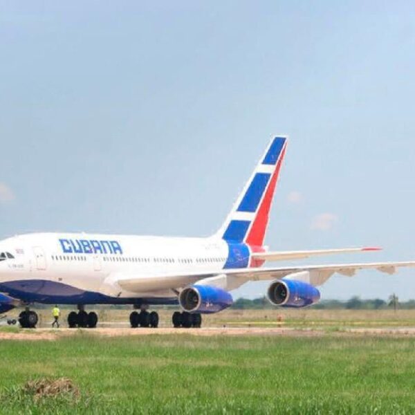 Cuba suspende vuelos a Argentina ante negativa de suministro de combustible