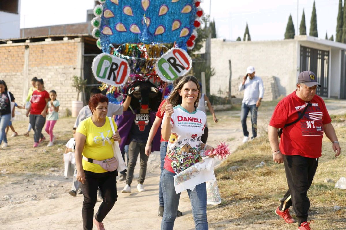 Daniela de los Santos candida del PRI realiza recorridos en Morelia