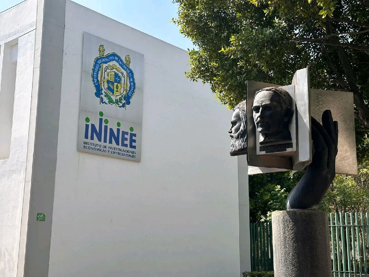 Ejecuta autoridad nicolaita nuevo intento para destituir a directora de ININEE