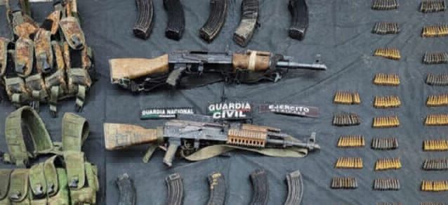 detención de dos sujetos en Apatzingán - armas