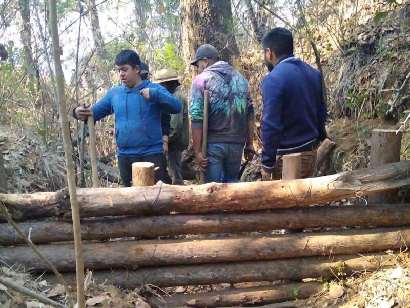 Con obras antiazolve ejidatarios de Erongarícuaro se suman al rescate del lago de Pátzcuaro