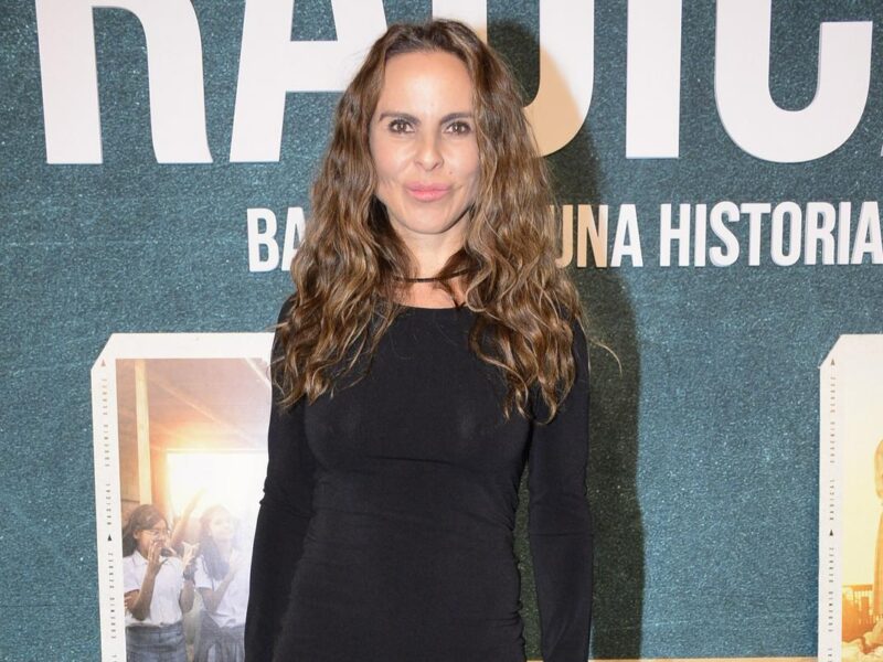 Kate del Castillo exhorta a mexicanos a participar en las urnas