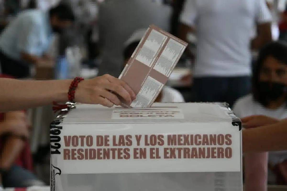 INE controlará la votación en consulados para migrantes