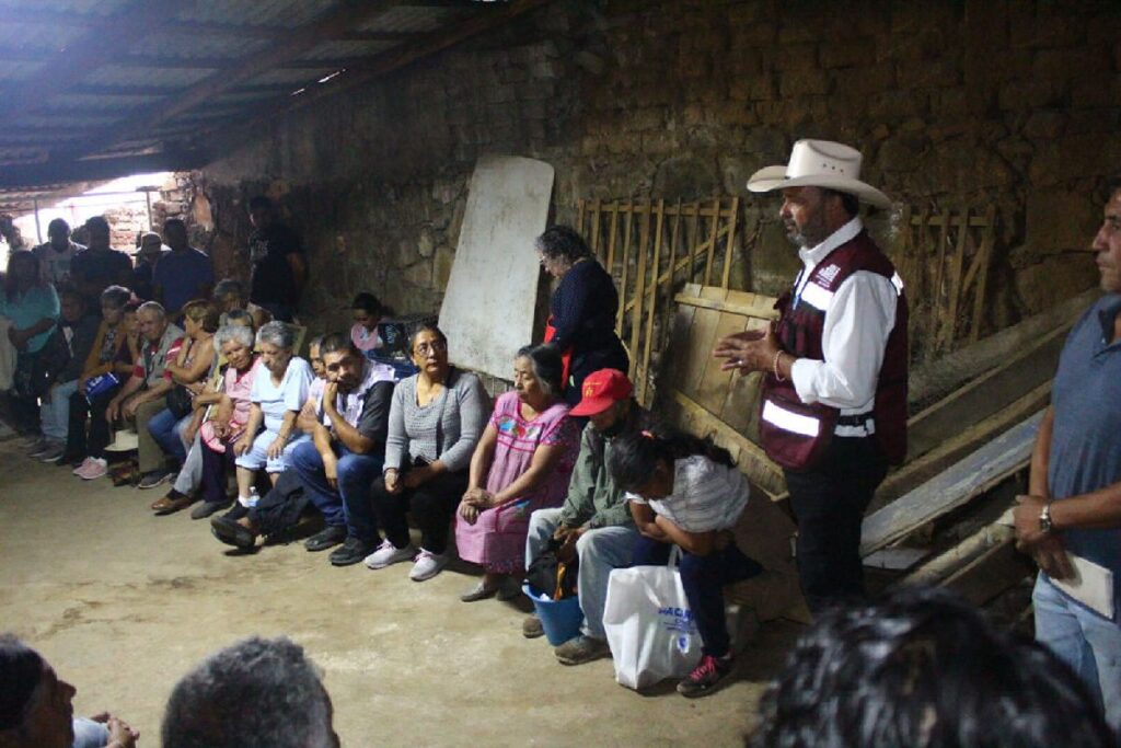 Julio Arreola campaña en Pátzcuaro - mitin