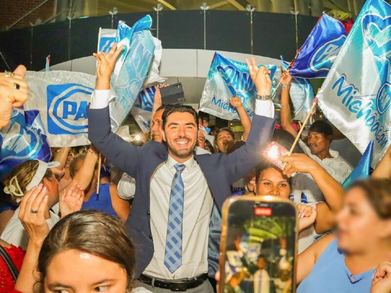Manuel Gálvez gana debate en Sahuayo