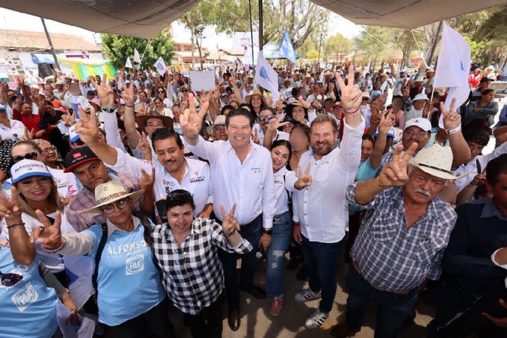 Maquinaria para caminos rurales en Morelia - campaña