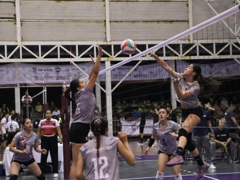 Michoacán cae ante Nuevo León en semifinales de voleibol femenil