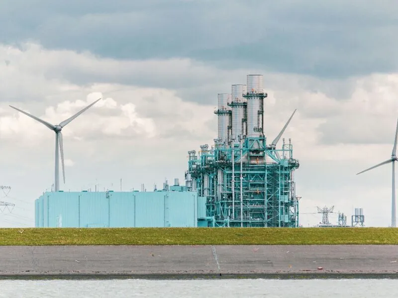 Alertan retos del suministro eléctrico en México durante olas de calor