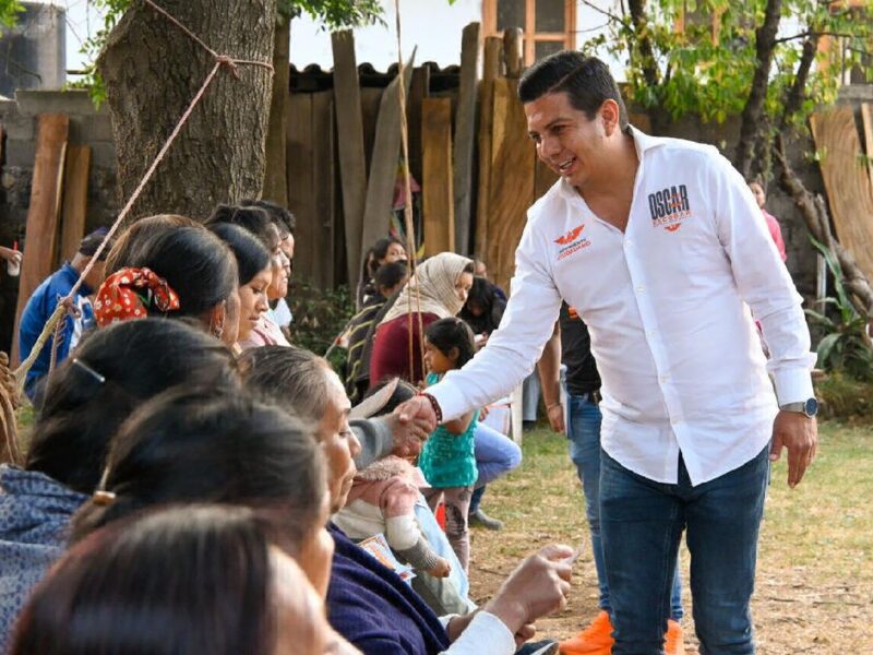 Cuanajo respalda a Oscar Escobar como próximo diputado local