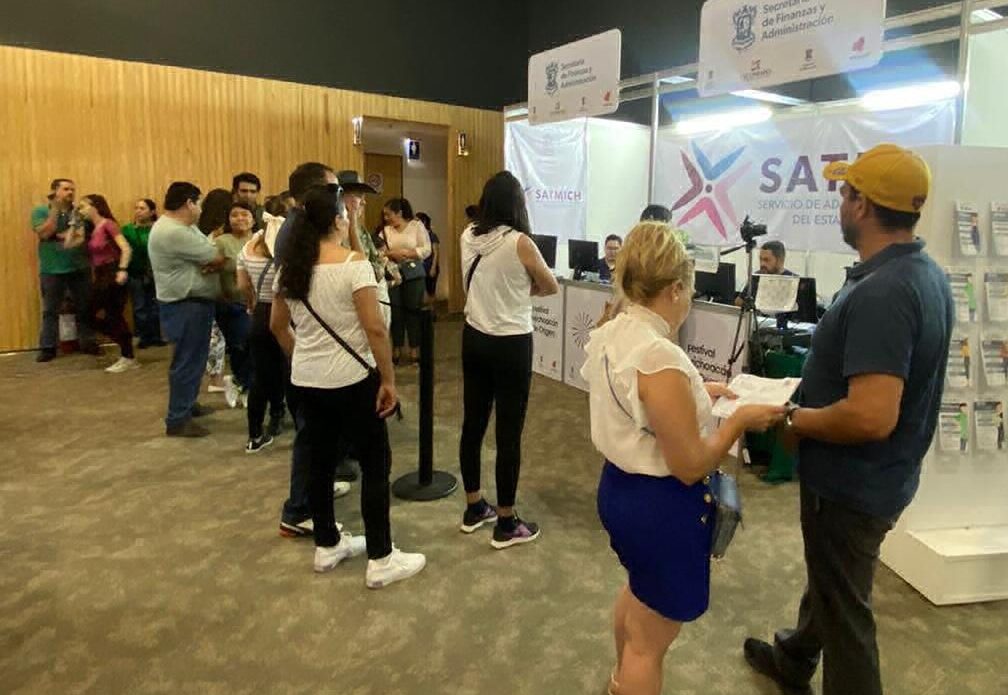 Paga el refrendo rehicular en el Festival Michoacán de Origen