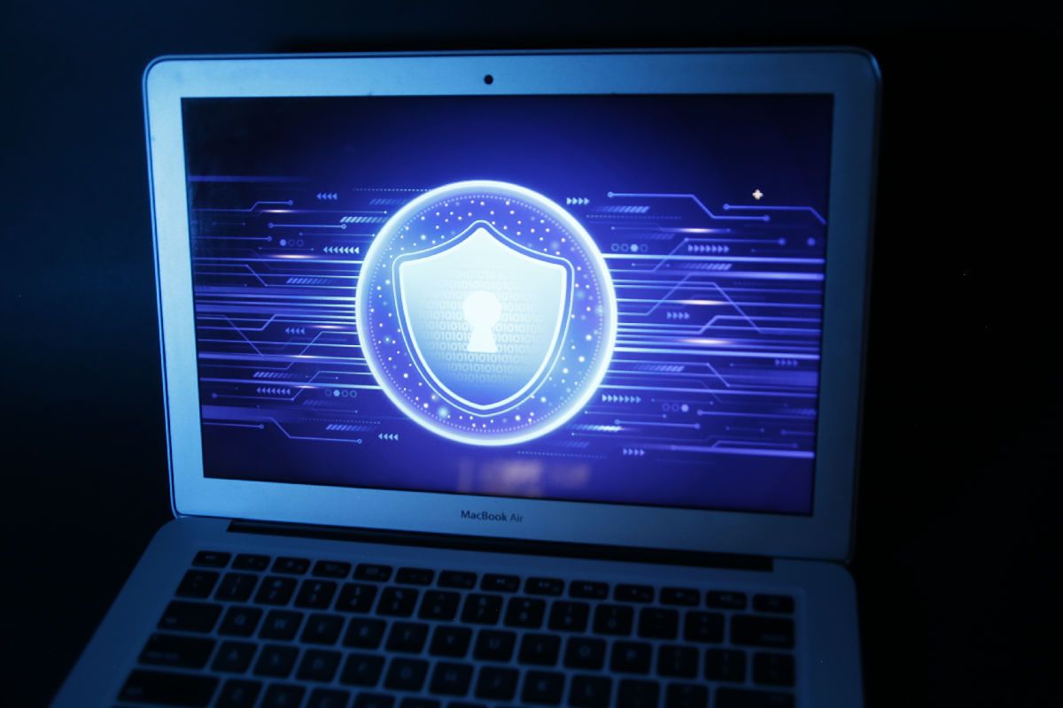 presentan los pilares en ciberseguridad empresarial para este 2024