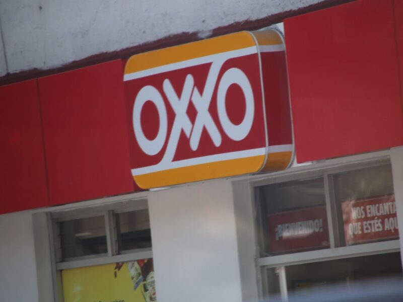 refuerzan remesas en México OXXO y Western Union
