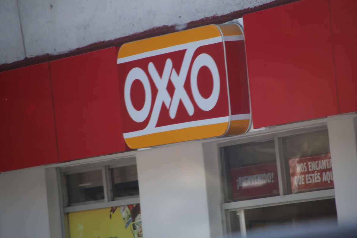 refuerzan remesas en México OXXO y Western Union
