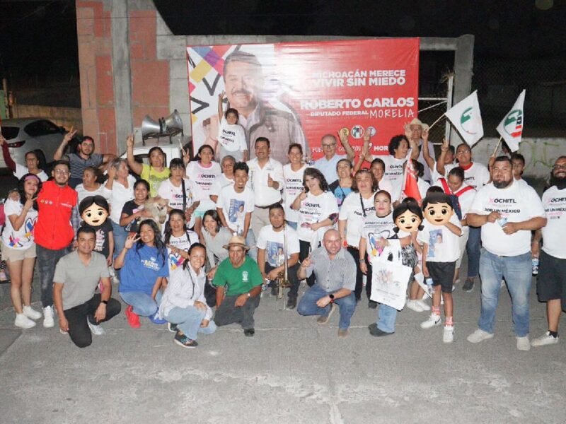 Recibe Roberto Carlos apoyo de la colonia Eduardo Ruiz