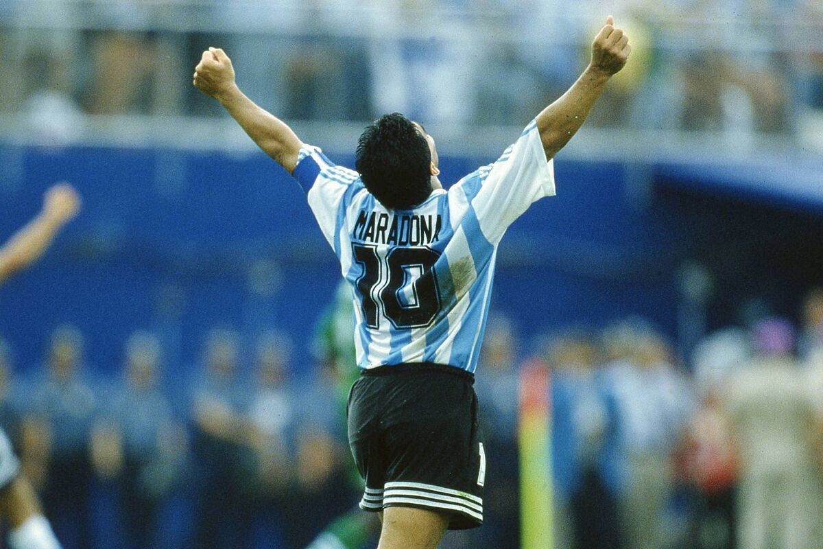 robo Balón de Oro de Maradona