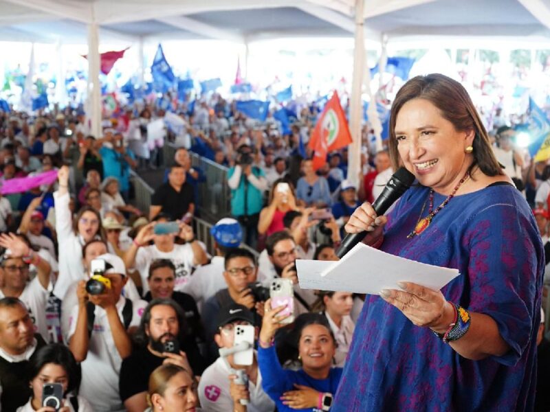 Xóchitl Gálvez compromete garantizar seguridad a jóvenes