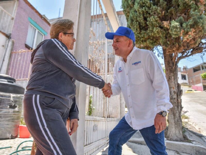 Paso a paso, el distrito 17 se pinta de azul con Carlos Quintana