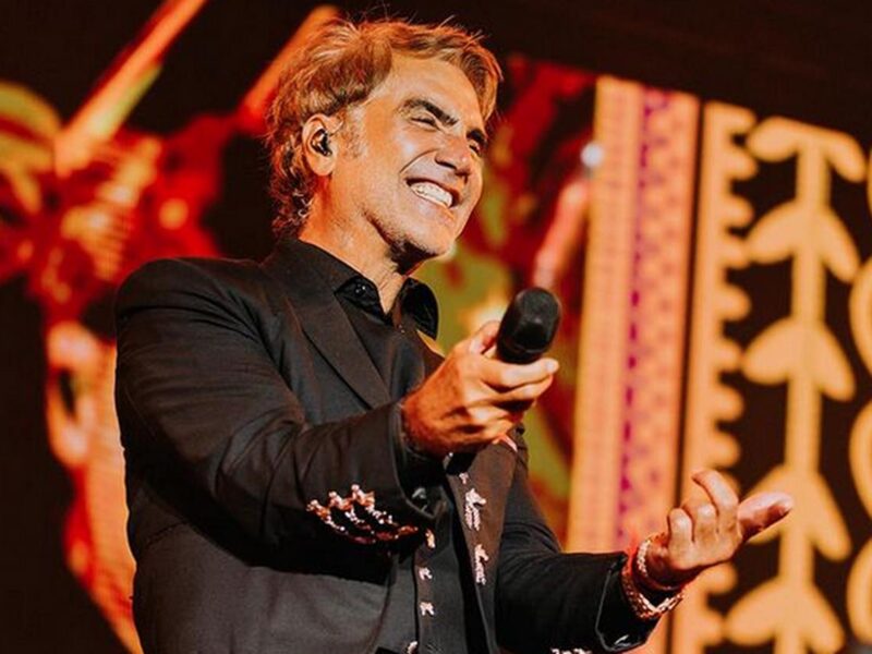 Alejandro Fernández responde a críticas por su pantalón ajustado