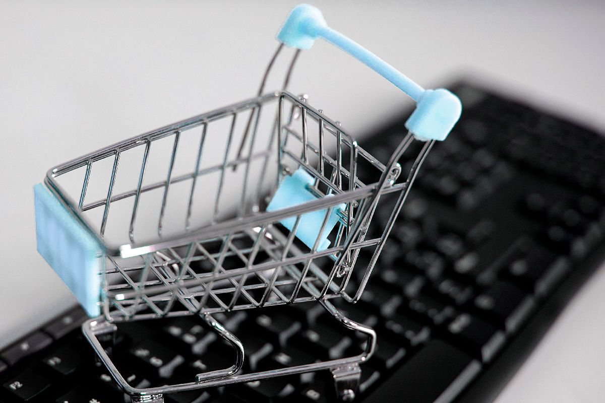 Amazon y Mercado Libre pelea por marketplaces en Latinoamérica