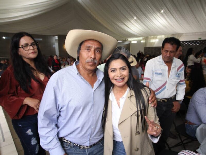 Araceli Saucedo destaca programa de Corazones Mensajeros