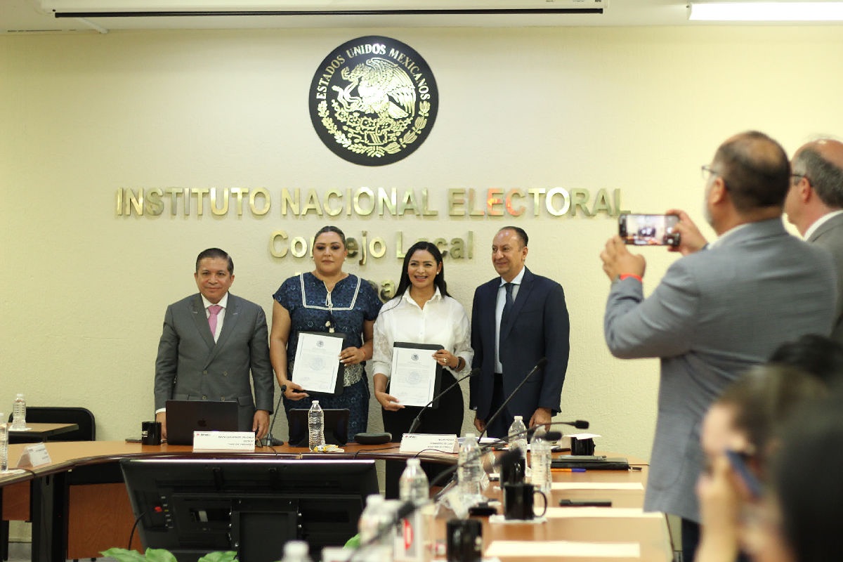 Araceli Saucedo Reyes es acreditada como Senadora electa
